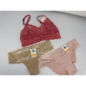 Brand New B. Tempt'd Women's Size Small Lot of 2 Panties and 1 Bralette